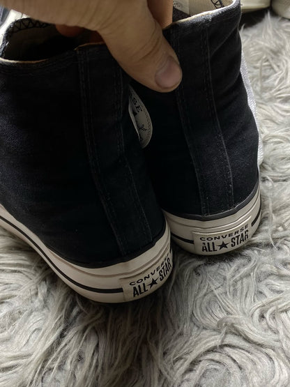 Converse High Top (39.5)