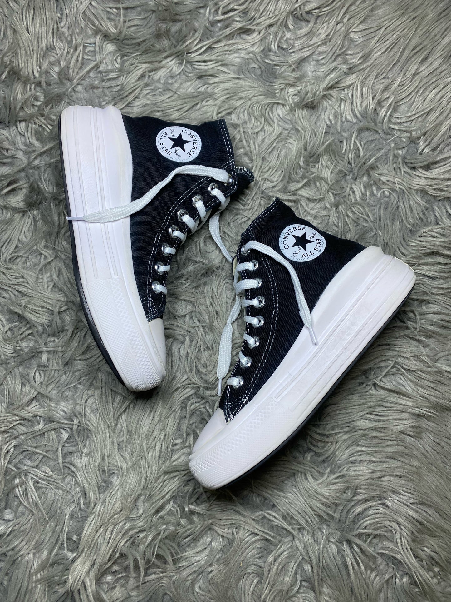 Converse High Top (36.5)