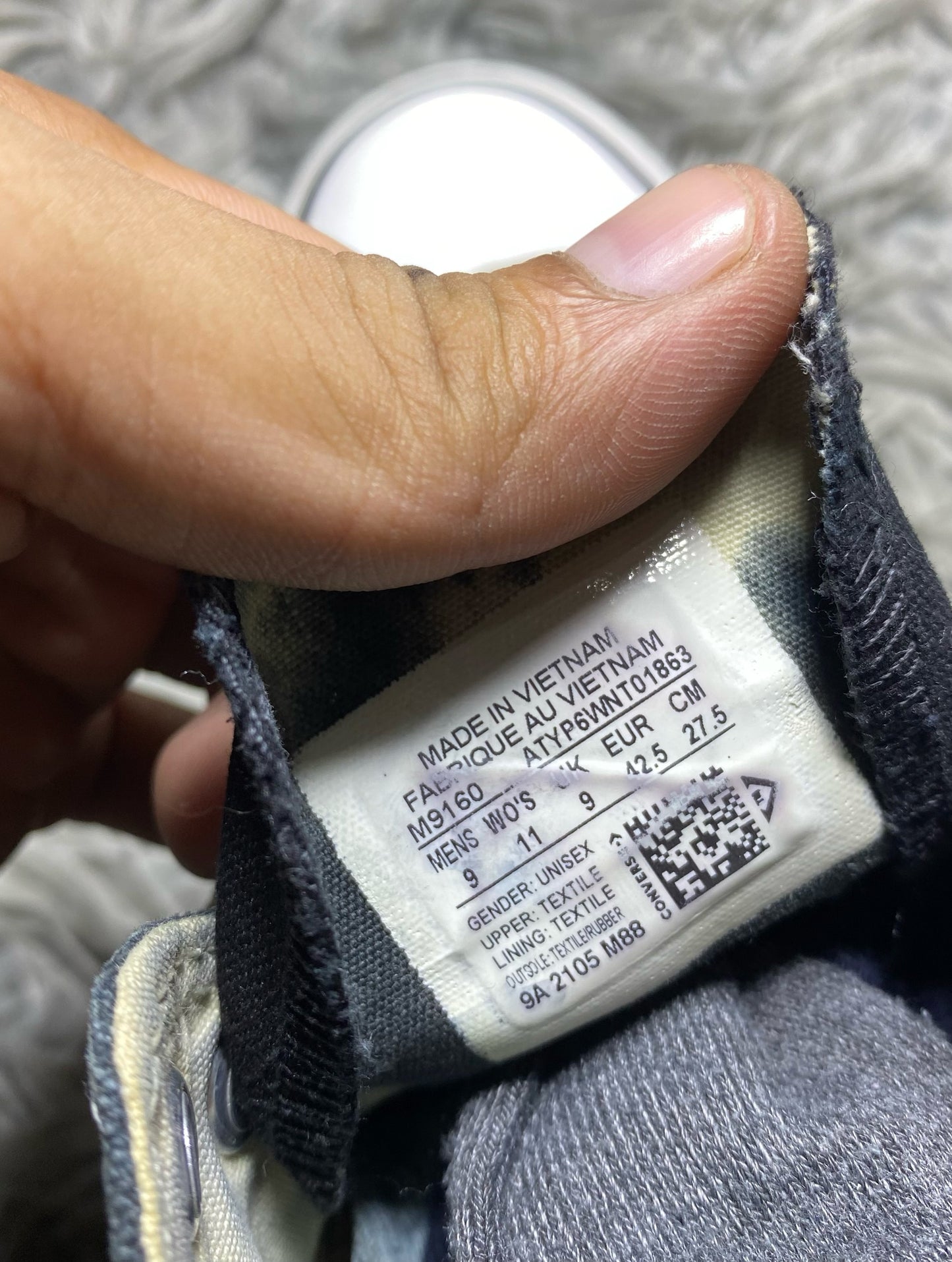 Converse High Top (42.5)