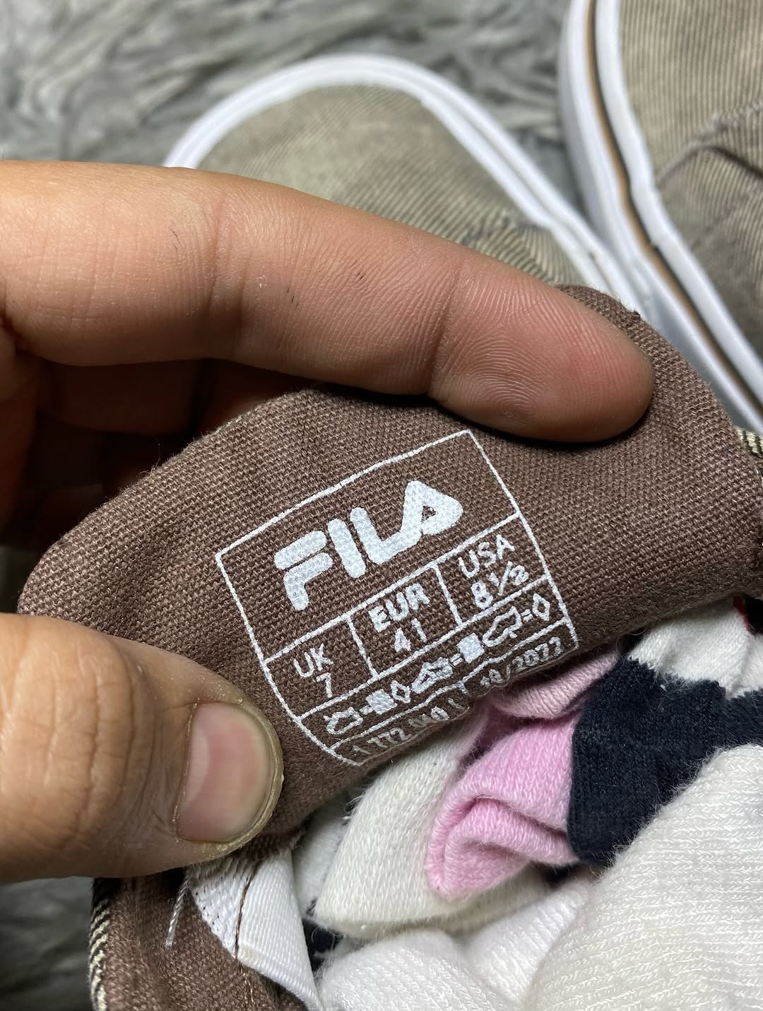 (FILA) Shoes Size (41)