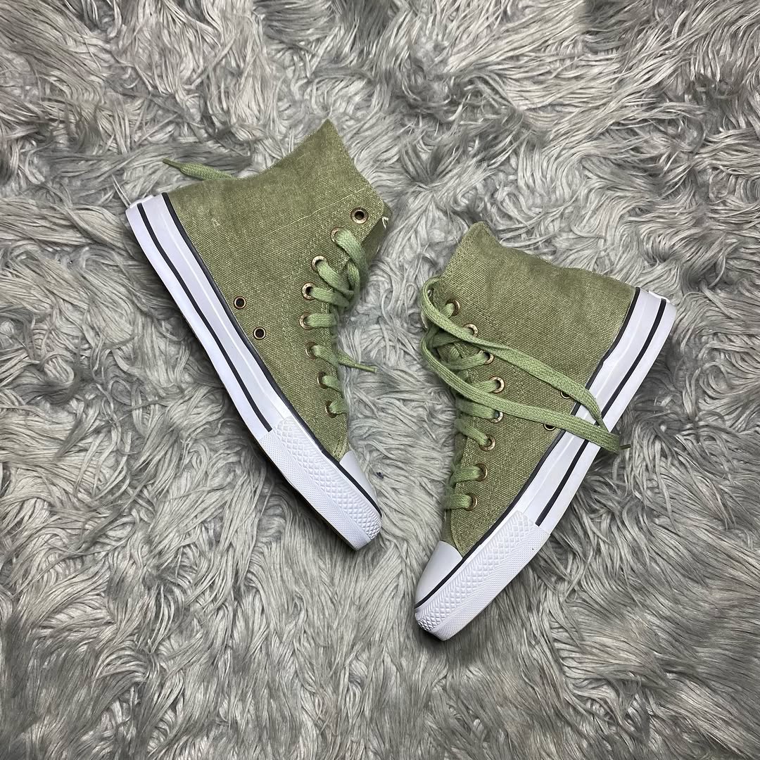 Levi,s High Top (39.5)