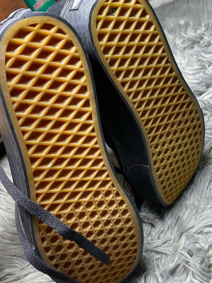Vans Low Top (40.5)
