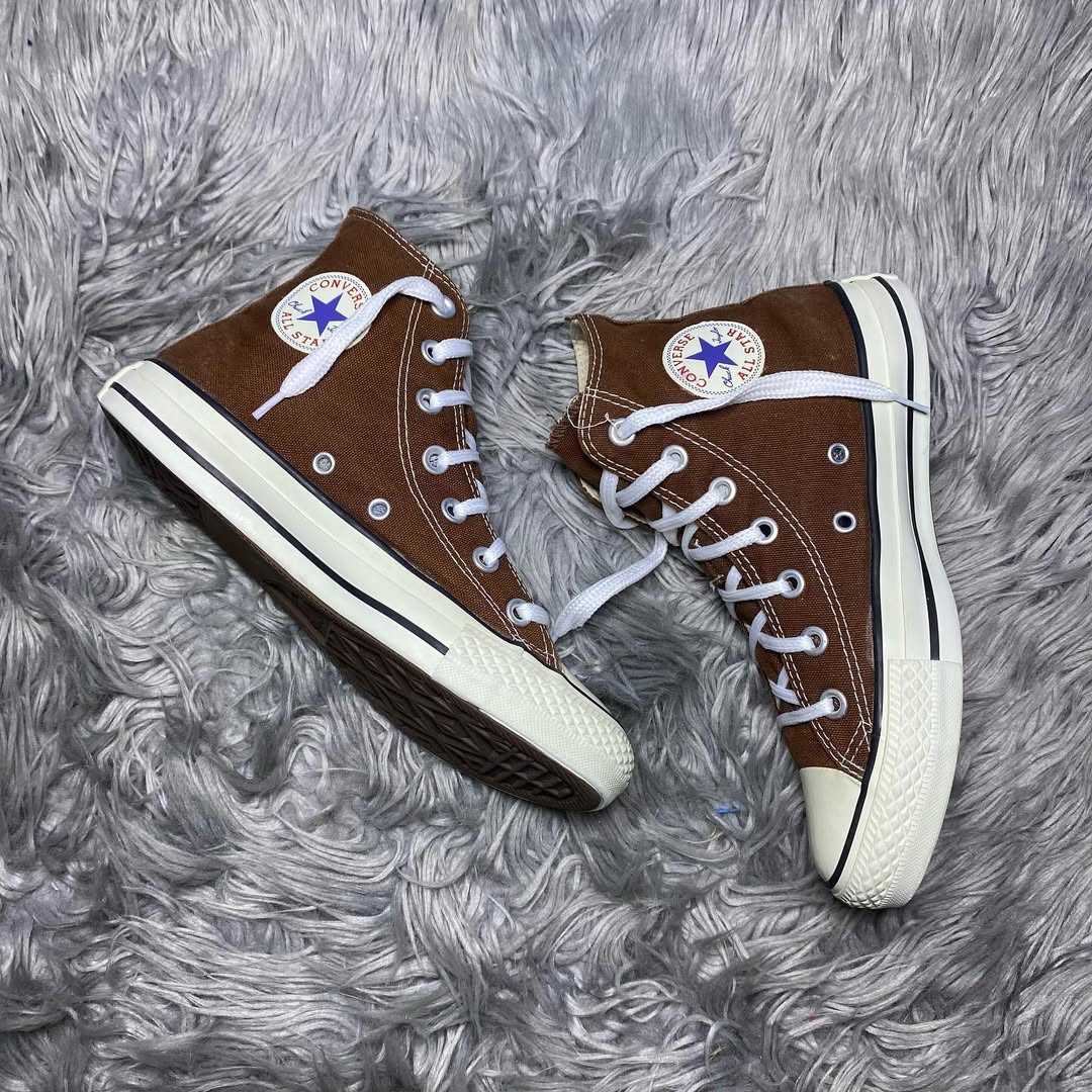 Converse High Top (36.5/37)