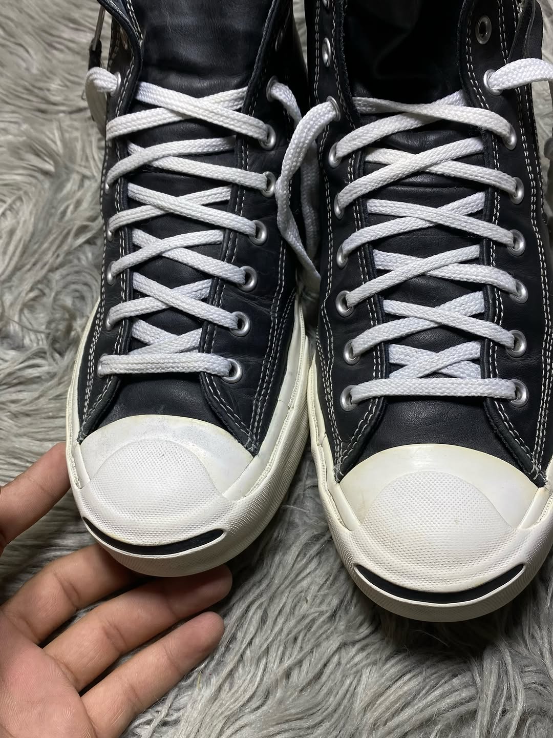 Converse High Top (42.5)