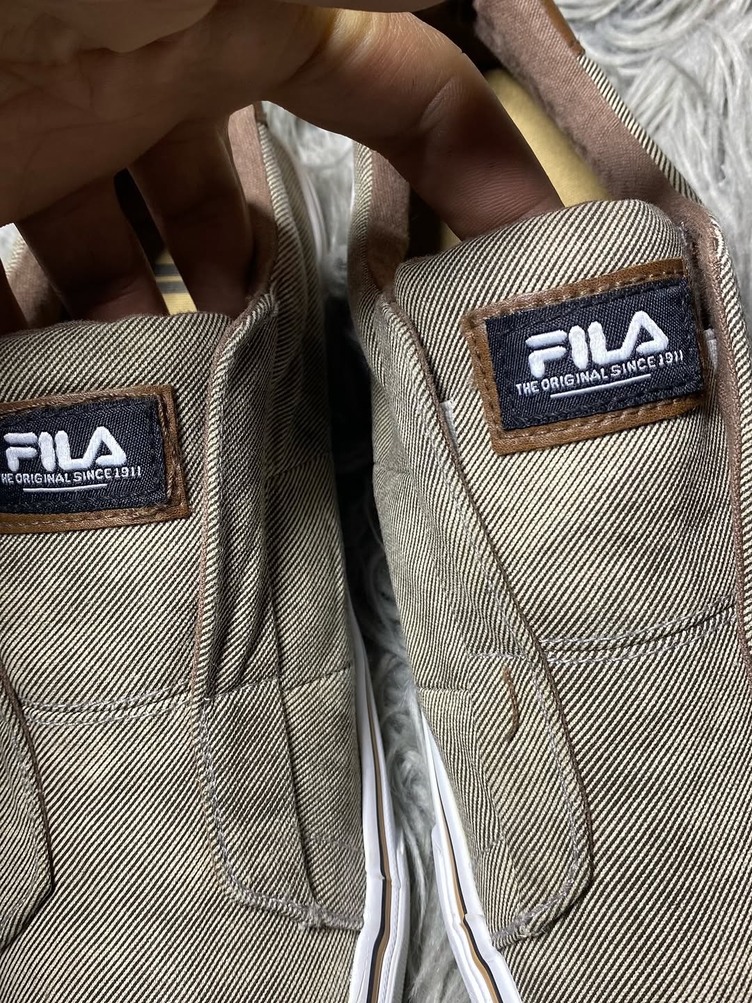 (FILA) Shoes Size (41)