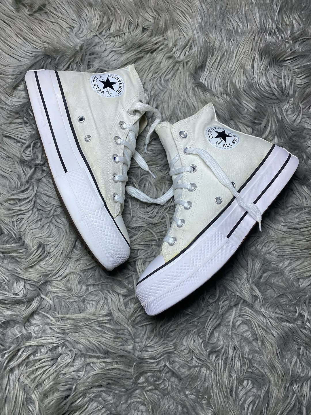 Converse High Top (39)