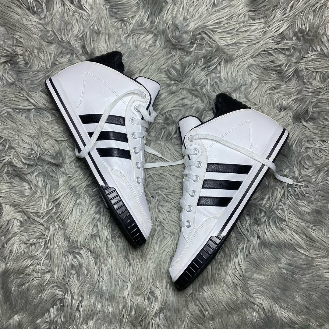 Adidas Shoes Size (42)