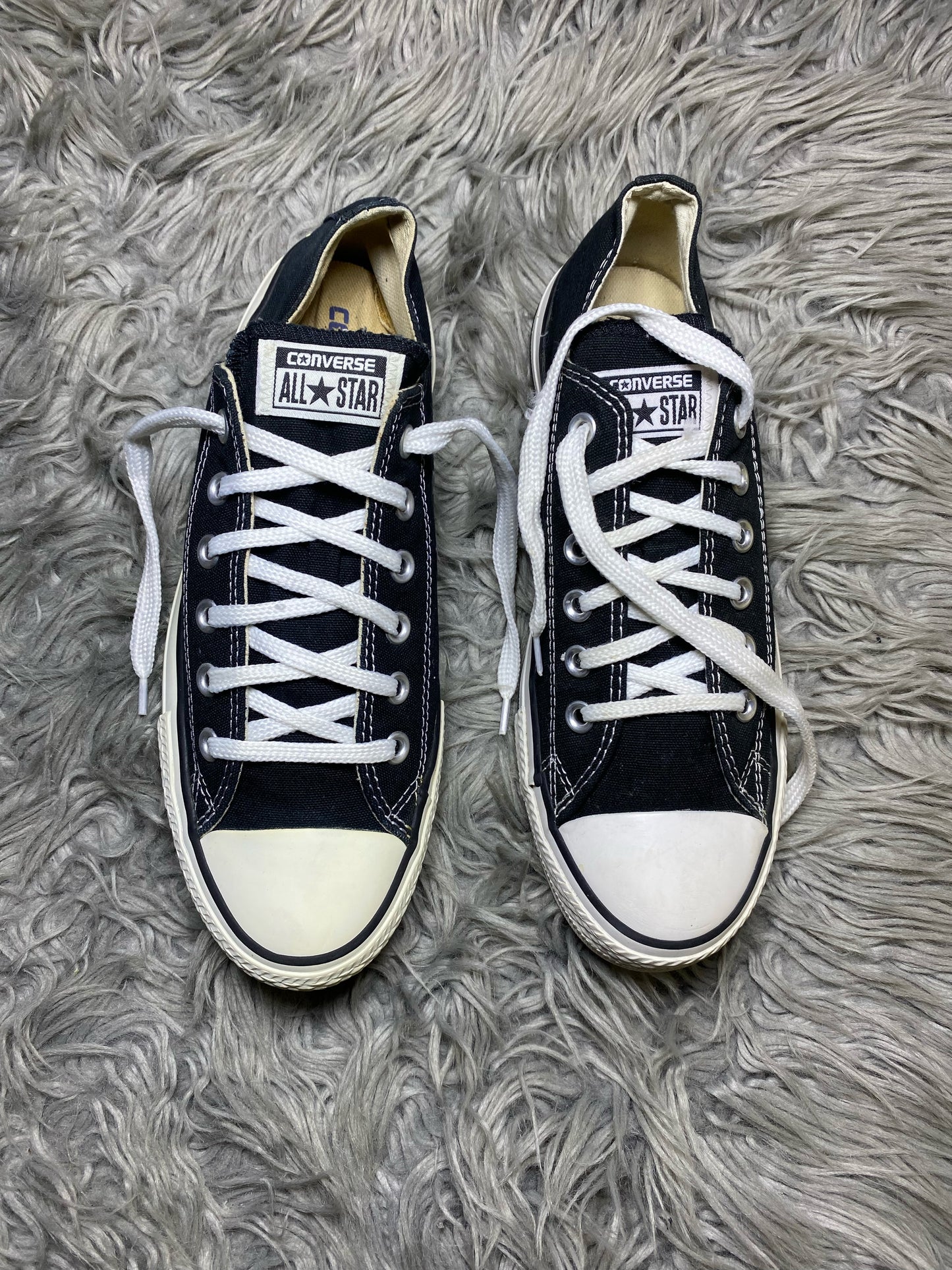 Converse Low Top (41.5)