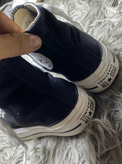 Converse High Top (36.5)