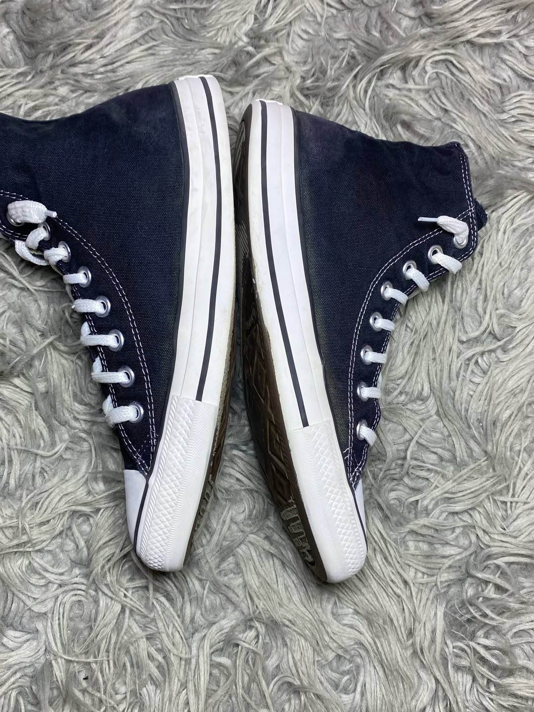 Converse High Top (41.5)