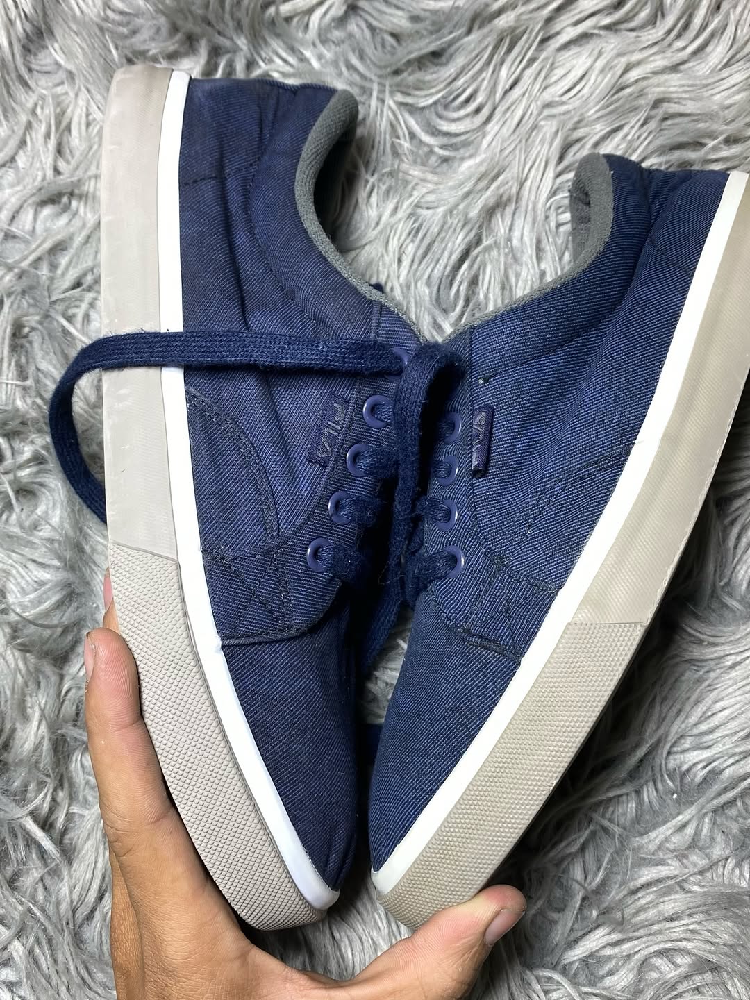 (FILA) Shoes Size (41)