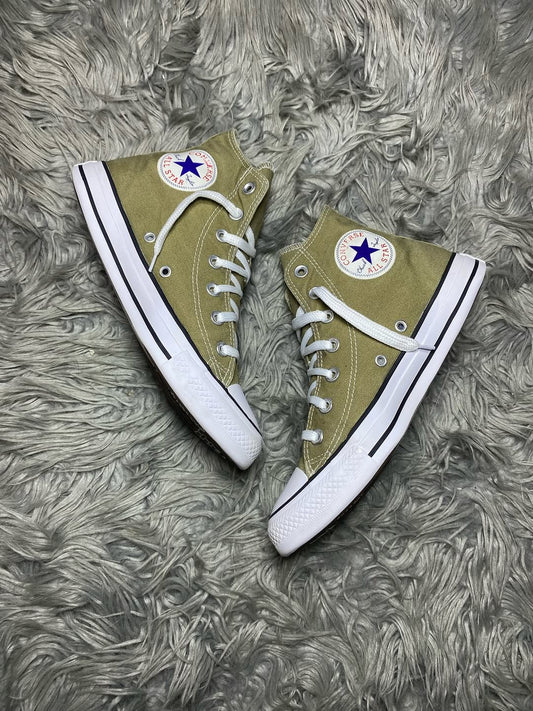 Converse High Top (39)