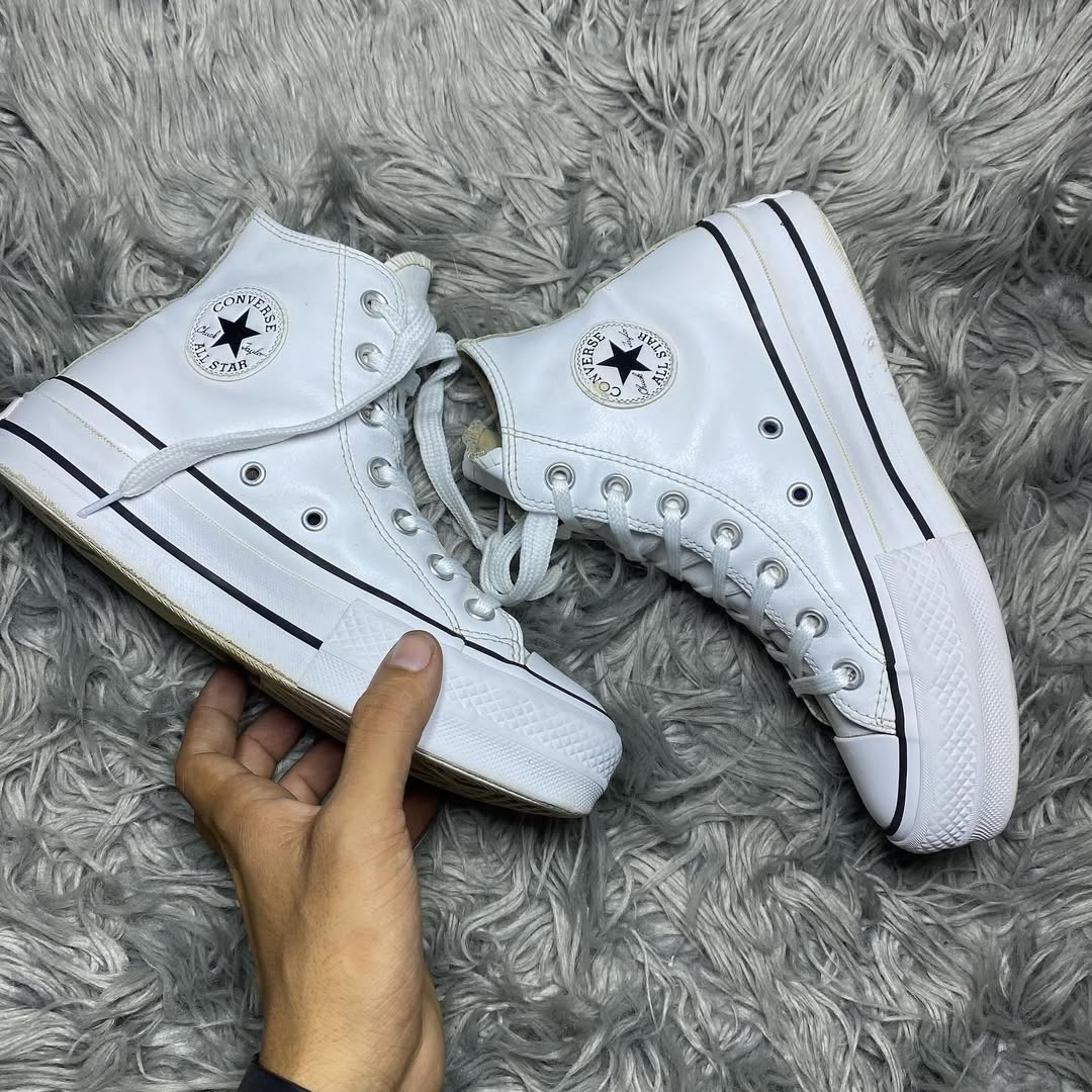 Converse High Top (36.5/37)