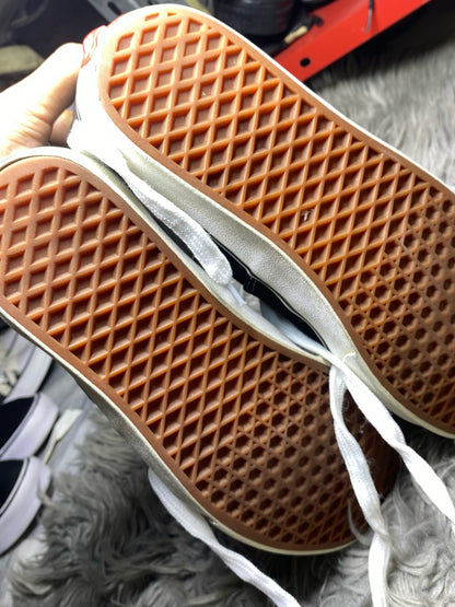 Vans Low Top (44)