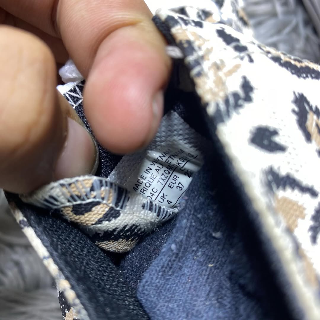 Converse High Top (37)