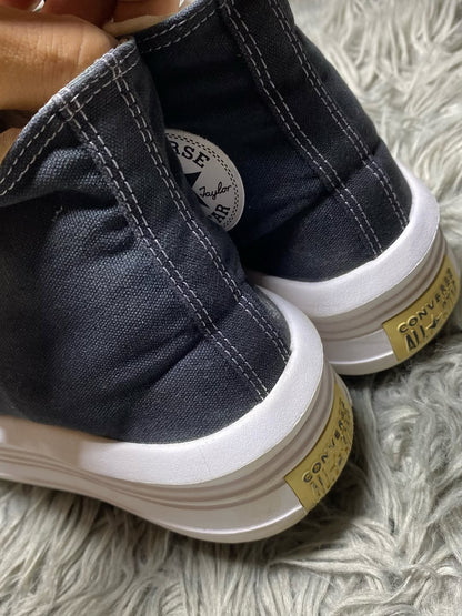 Converse High Top (39.5)