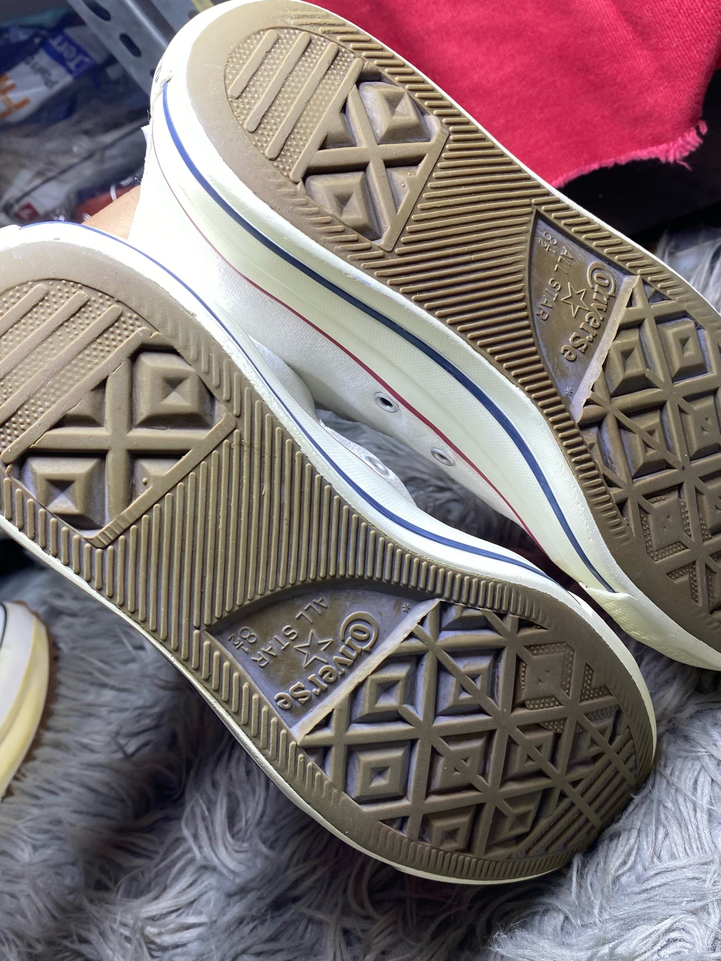Converse High Top (42)