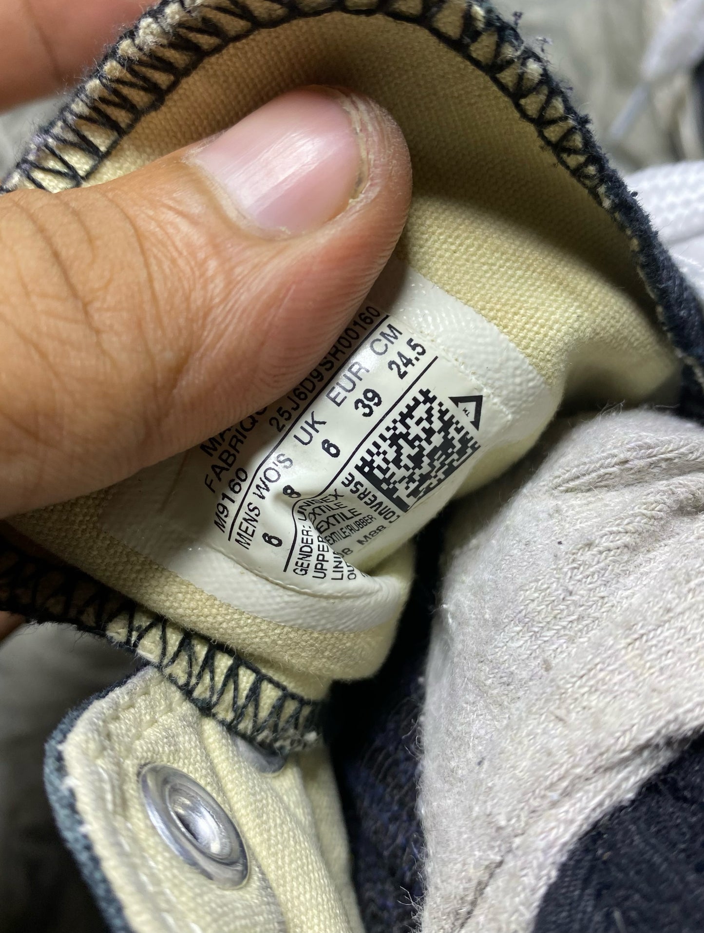 Converse High Top (39)
