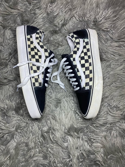 Vans Low Top (44)