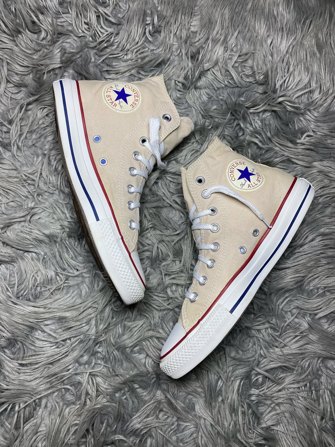 Converse High Top (40)