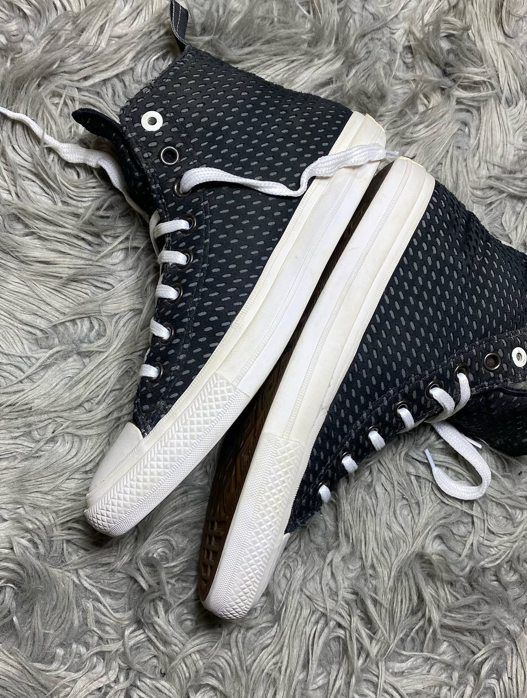 Converse High Top (42)