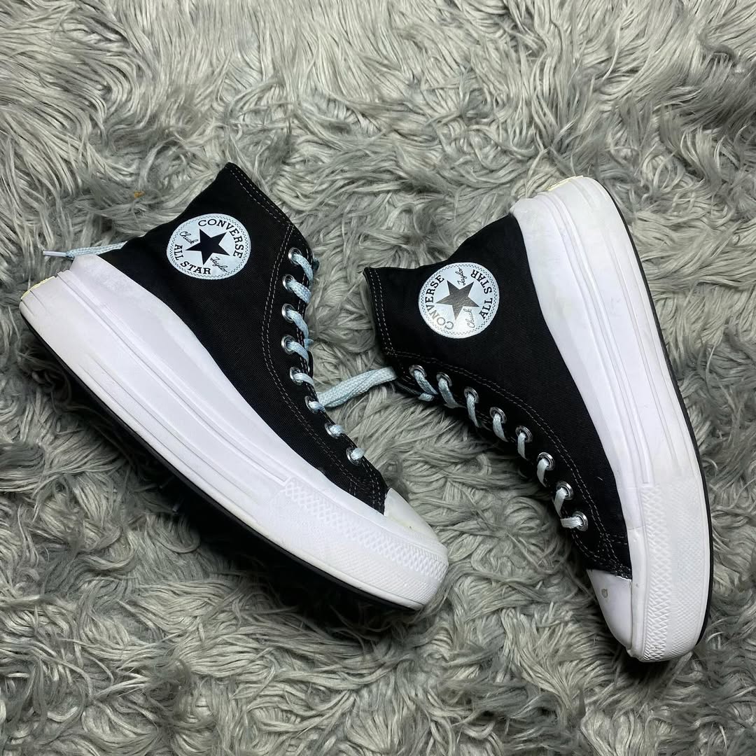Converse High Top (39.5)