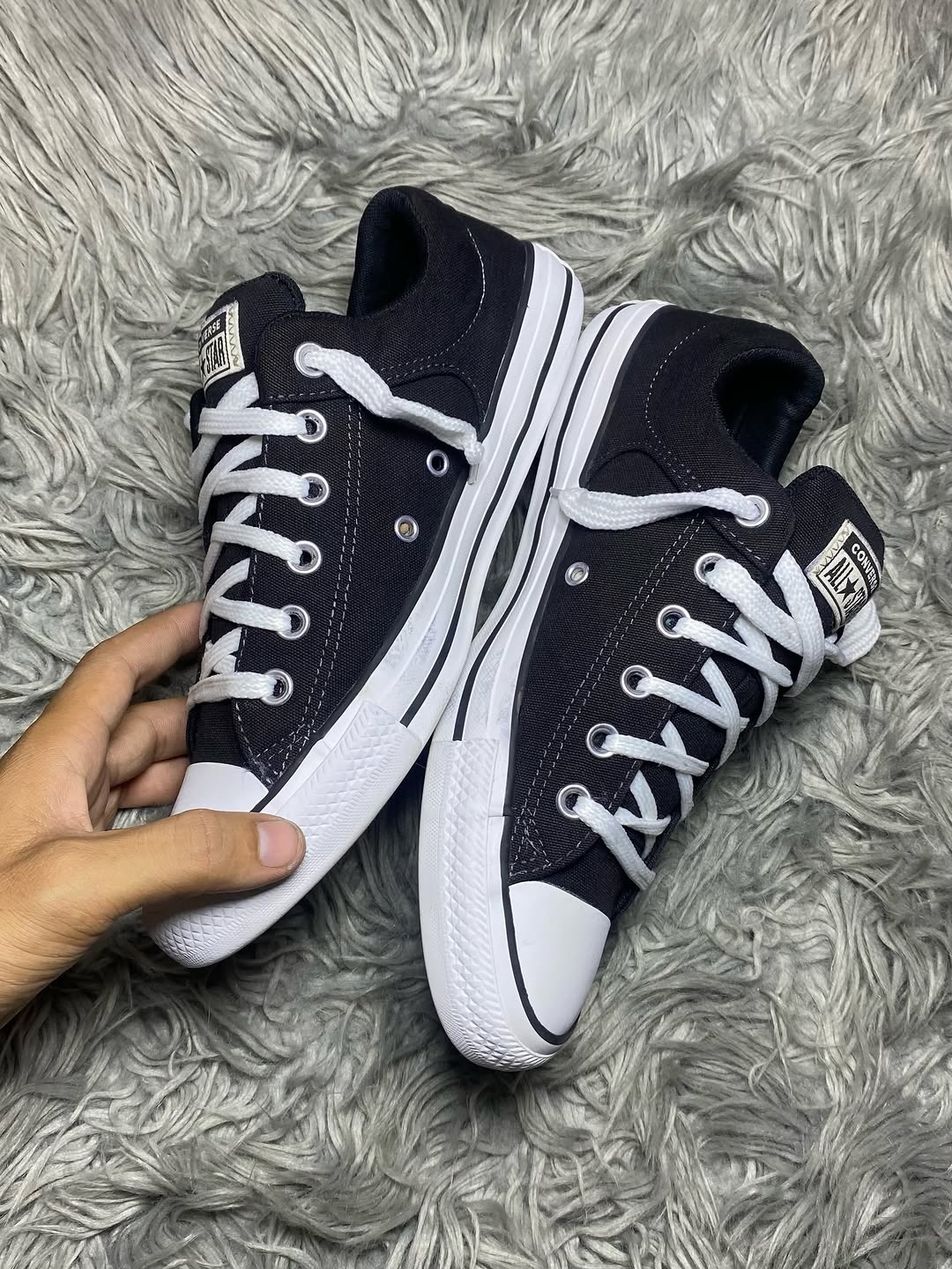 Converse Low Top (41.5)