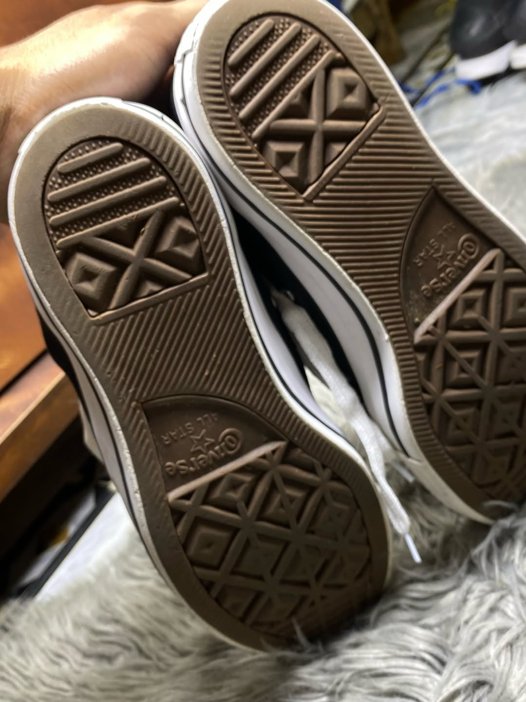 Converse Low Top (41.5)