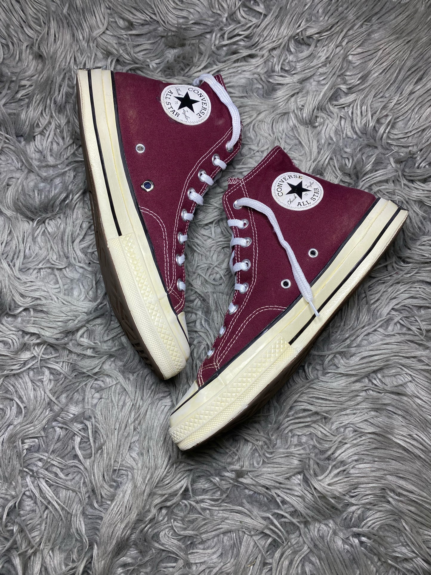 Converse High Top (42.5)