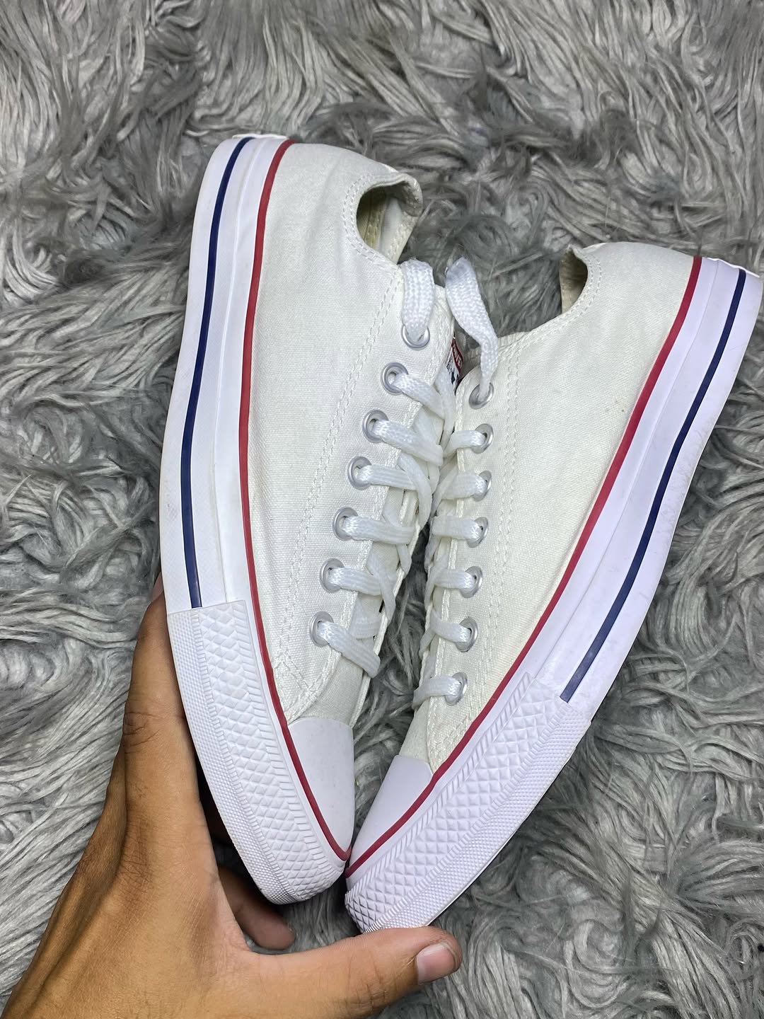 Converse Low Top (42.5)
