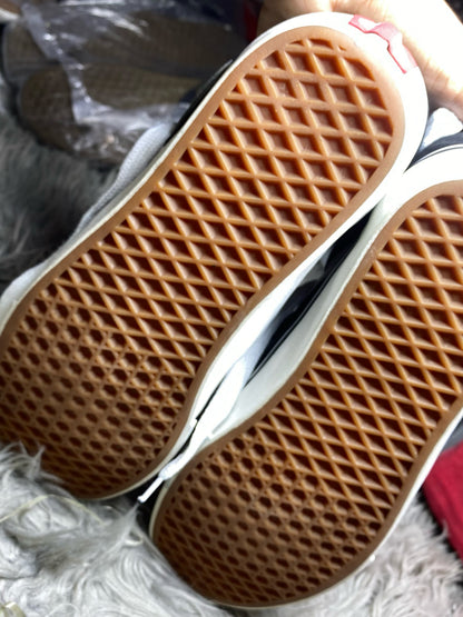 Vans Low Top (44)