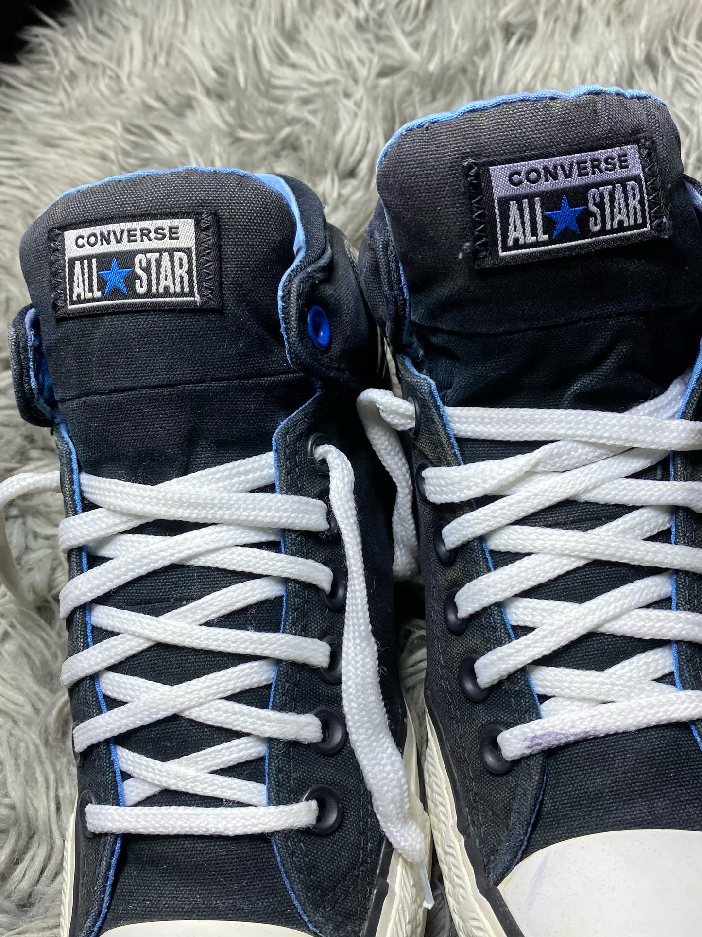 Converse High Top (41.5)