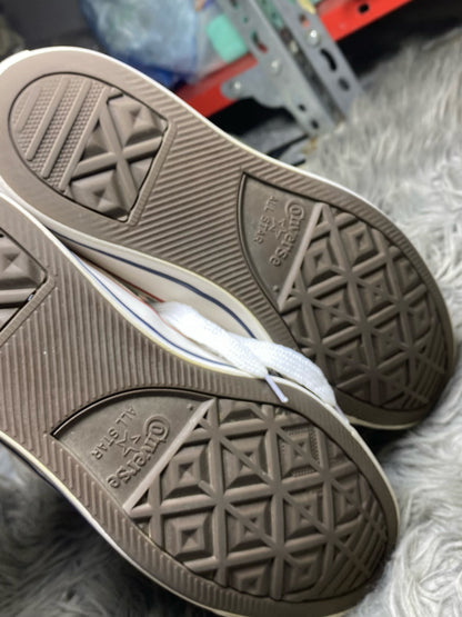 Converse Low Top (42.5)