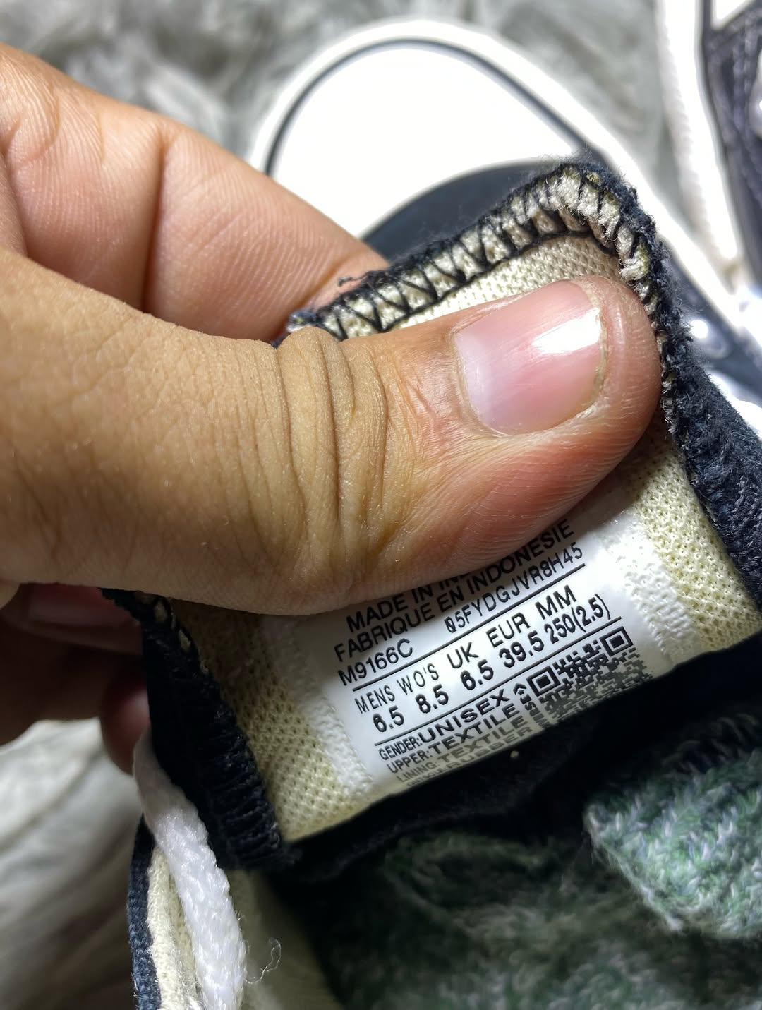 Converse Low Top (39.5)