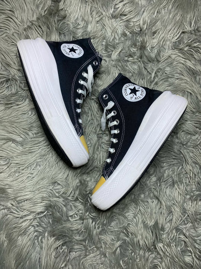 Converse High Top (39.5)
