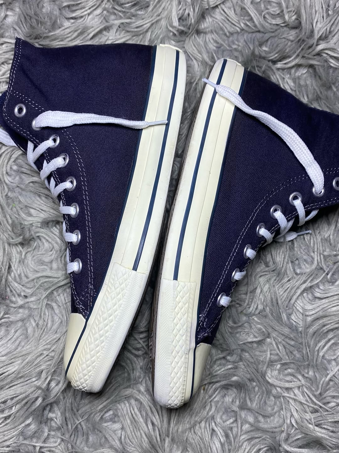 Converse High Top (41.5)