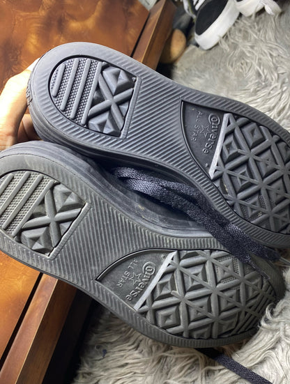 Converse Low Top (41.5)