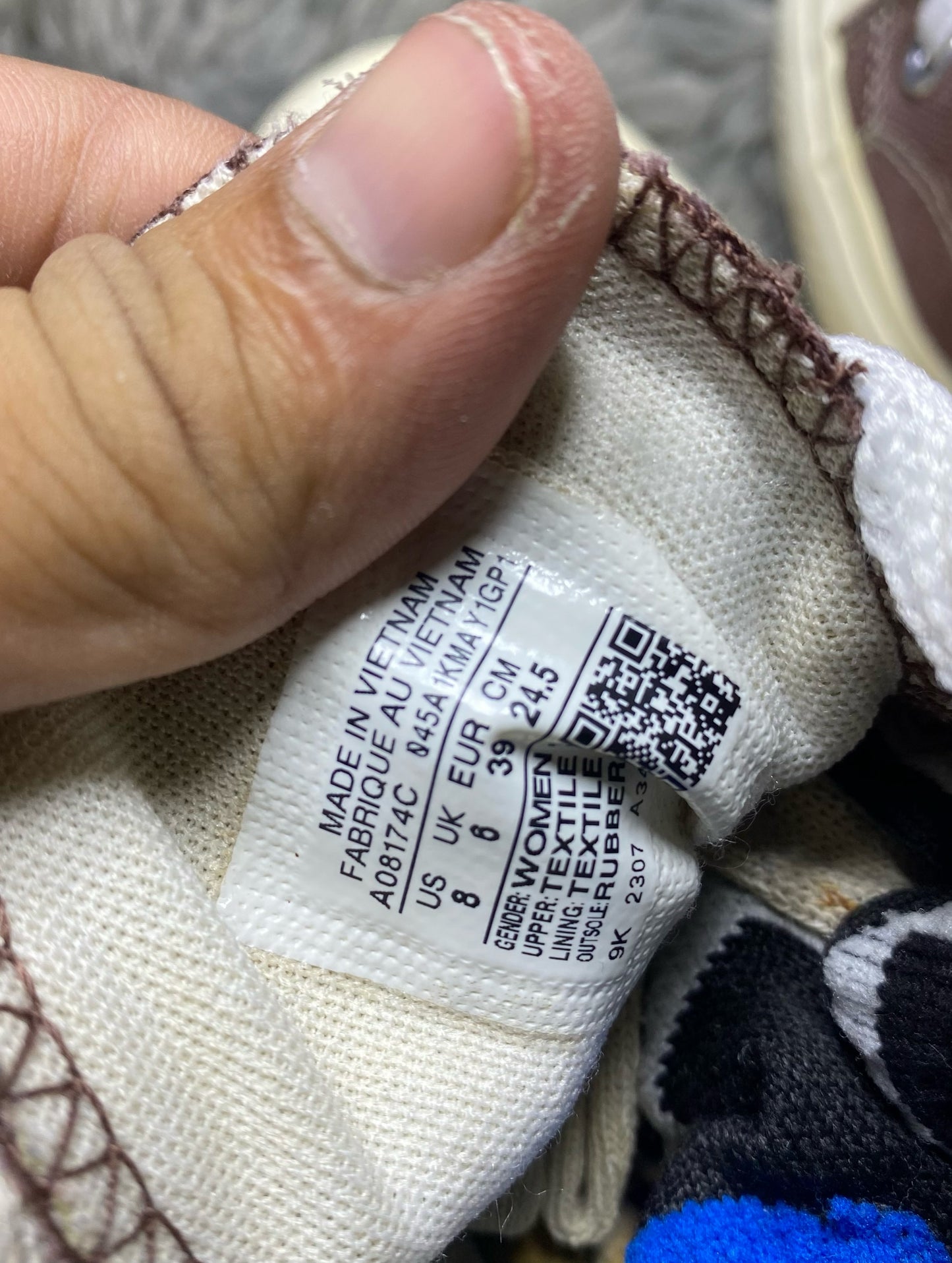 Converse High Top (39)