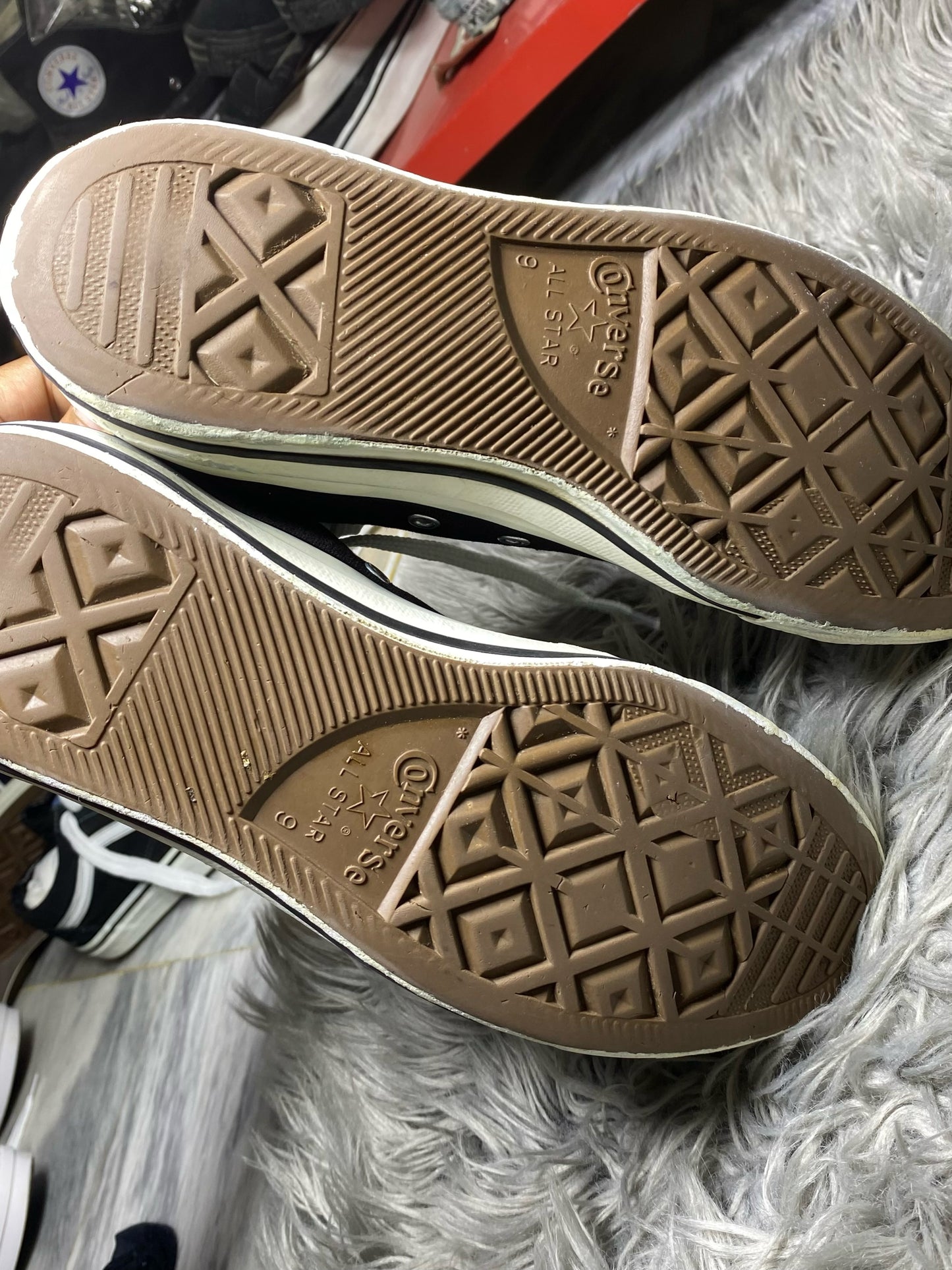 Converse High Top (42.5)