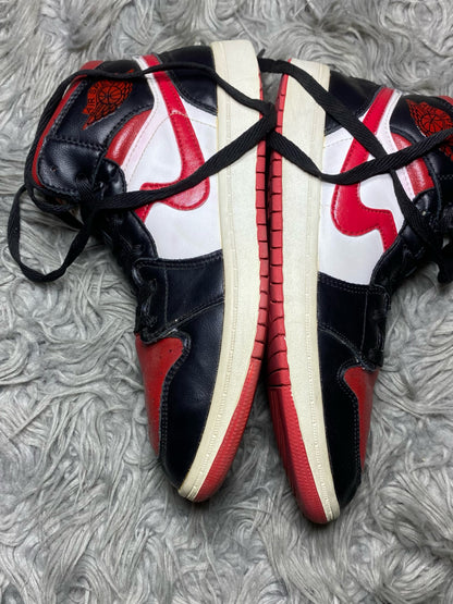Nike Shoes Size (40)