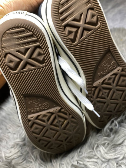 Converse Low Top (41)
