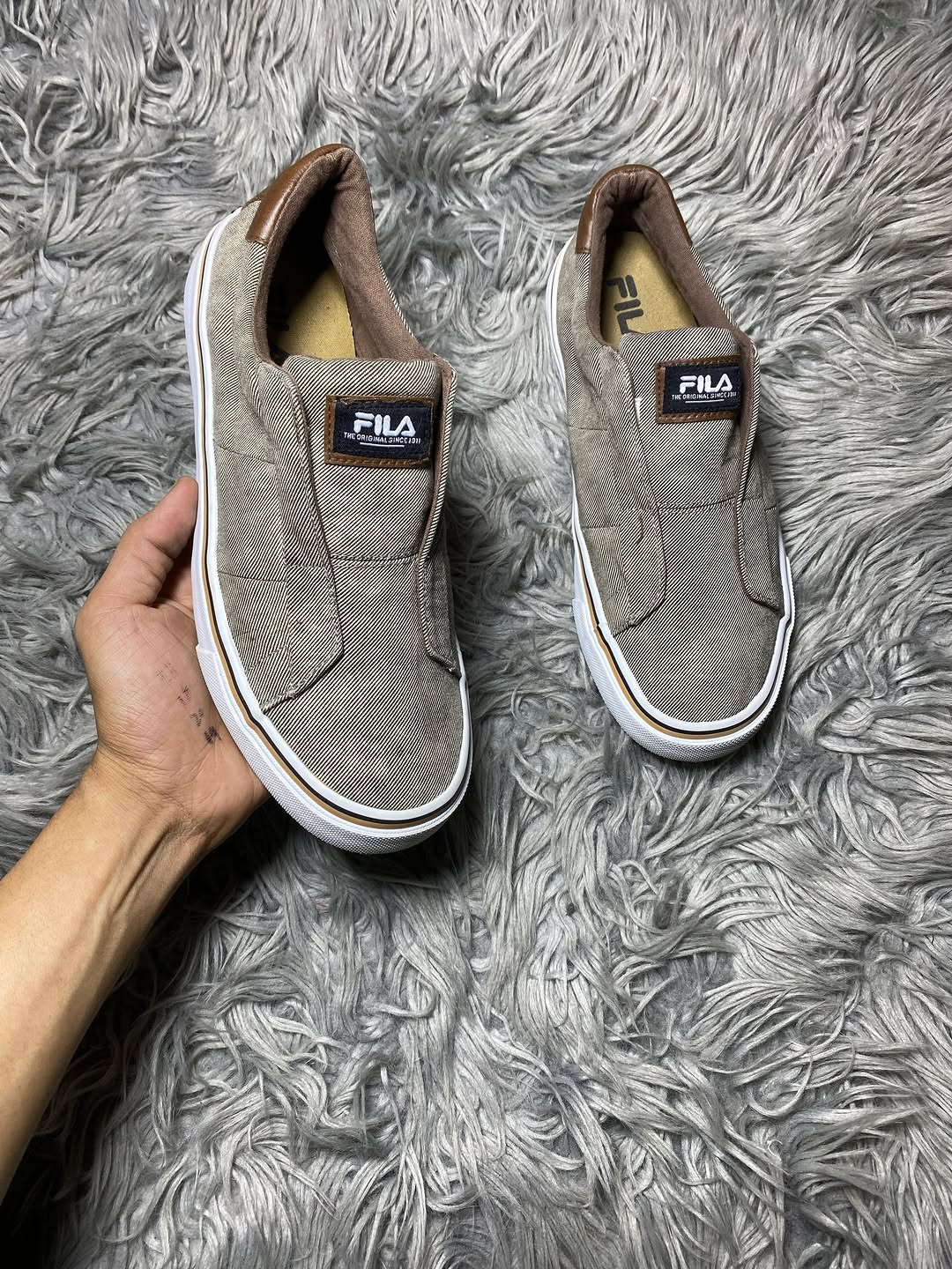 (FILA) Shoes Size (41)
