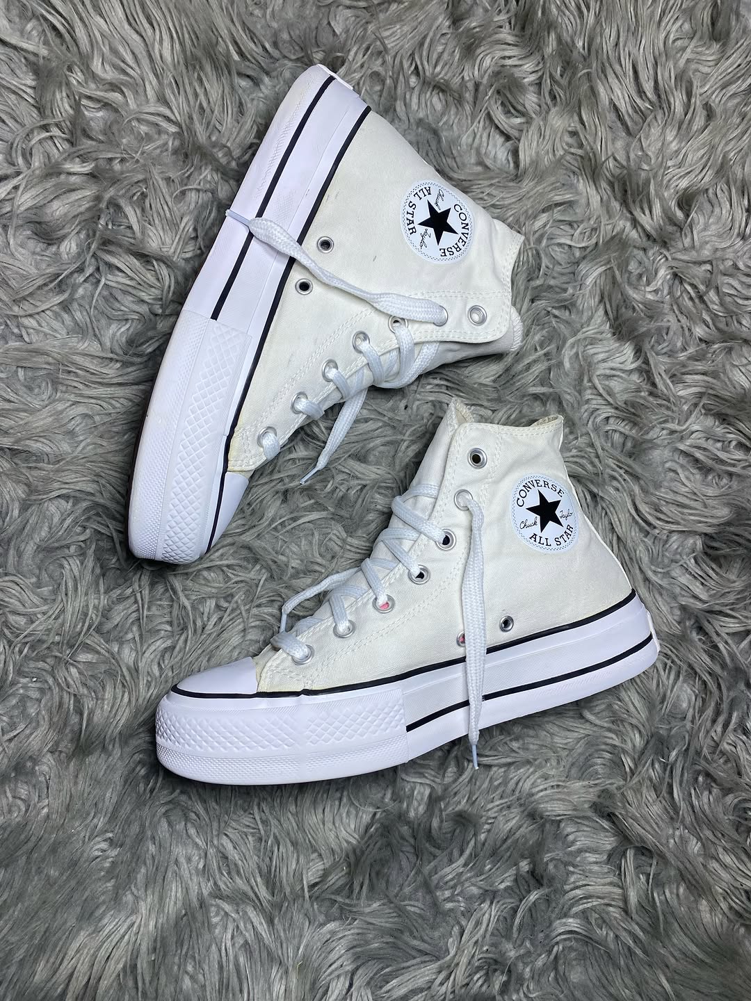 Converse High Top (39)