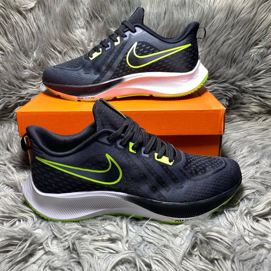 Nike ZoomX Series (Size 40) (MADE IN VIETNAM)