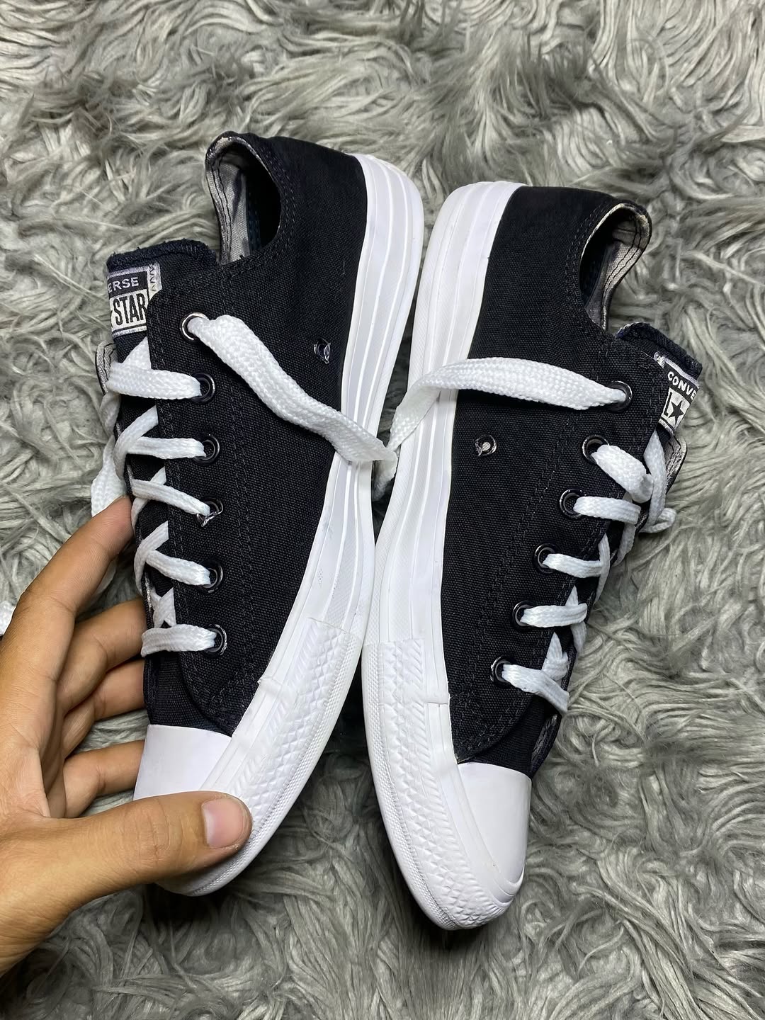 Converse Low Top (41.5)