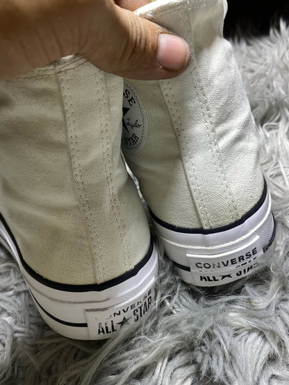 Converse High Top (37.5)