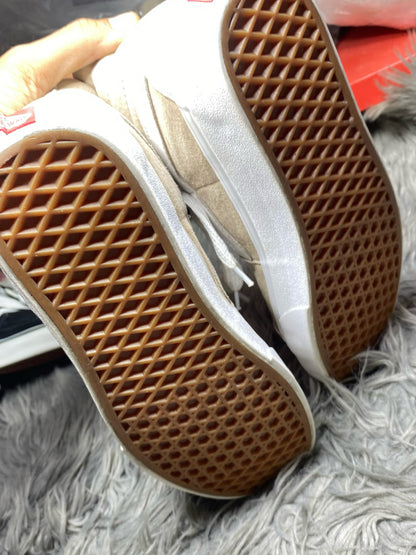 Vans High Top (41)