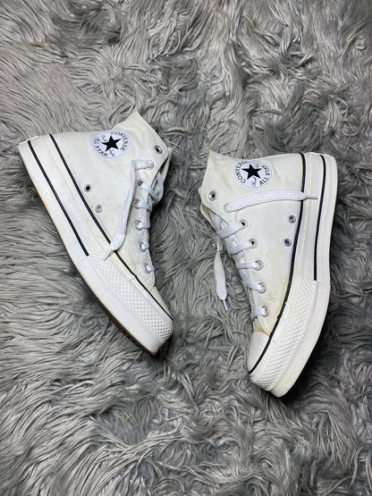 Converse High Top (39.5)