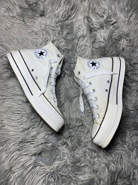 Converse High Top (39.5)