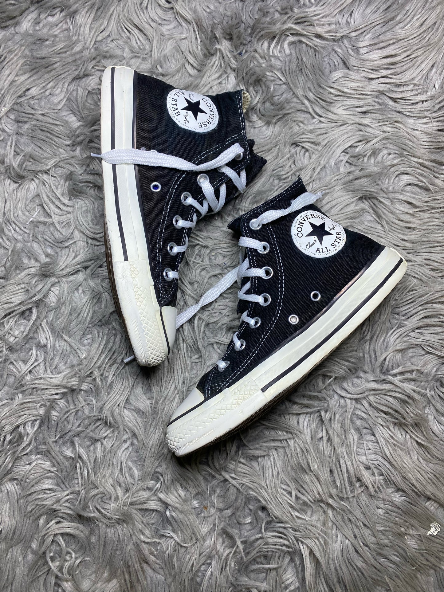 Converse High Top (37.5)
